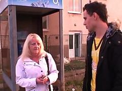 Old blonde is picked up for a good fucking