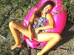 VAGINA MASSAGE & Orgasm in the forest